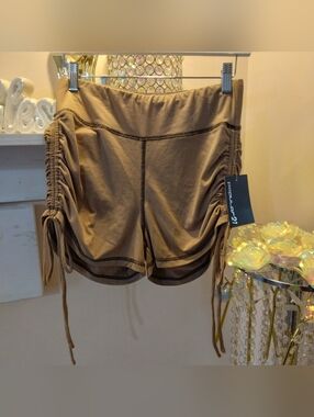 Popular 21 Ruched Side Athletic Shorts — Tan